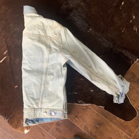 Gap Jean Jacket - Picture 2 of 3